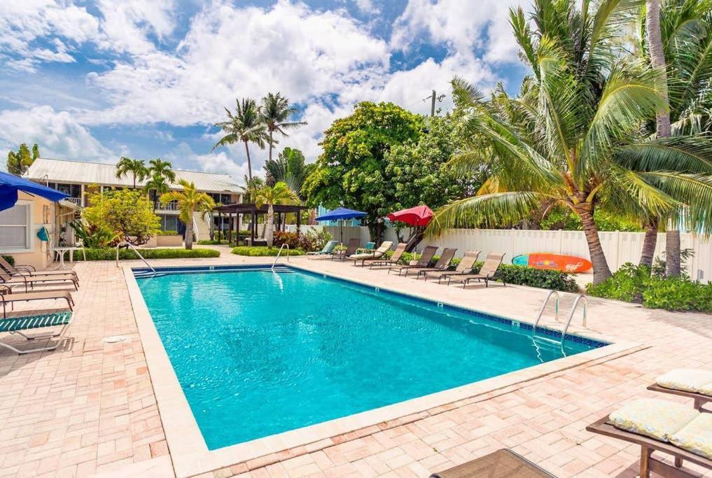 Beach Living At Island Pine Villas Blp Джорджтаун Экстерьер фото